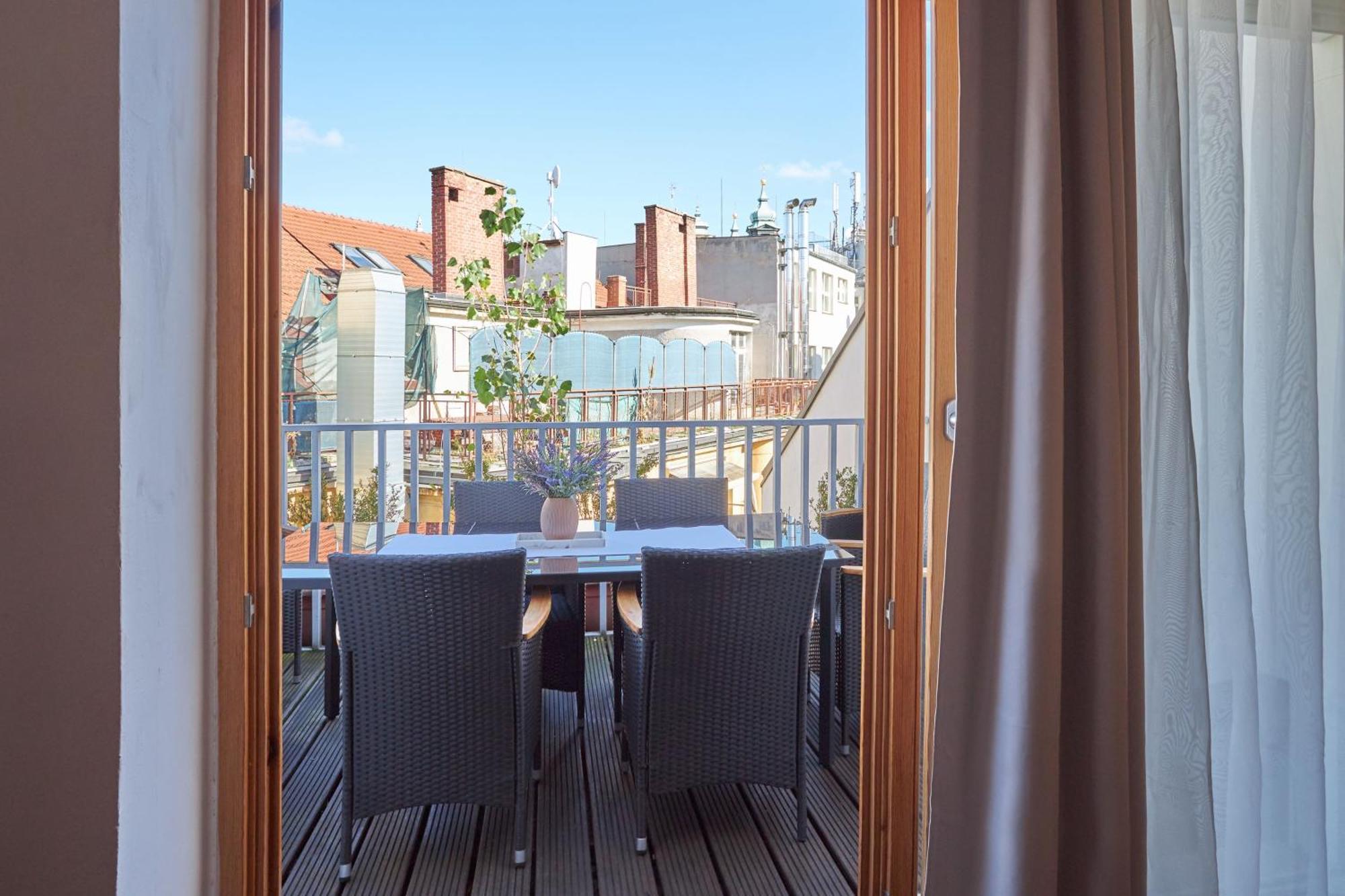 Zatecka - Terrace Residence In The Old Town Prague Exterior photo